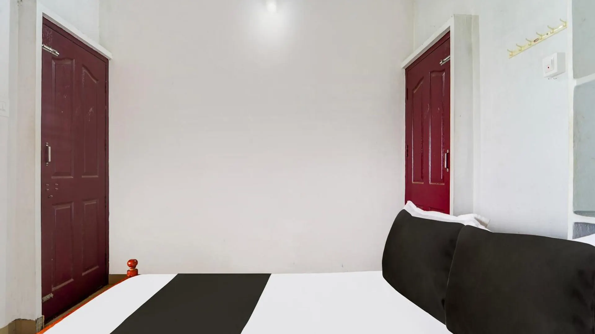 Hotel O Sree Badra Lodge Thekkumkara 3*,  India